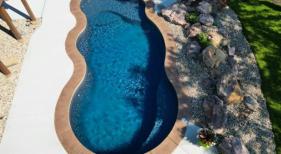 Freeform-Fiberglass-Pool-3